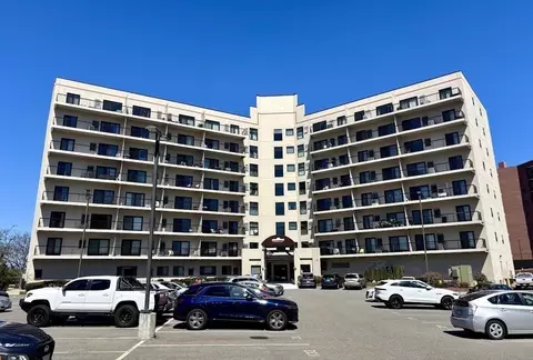 133 Commander Shea Blvd #515, Quincy, MA 02171