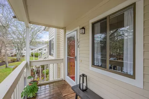 178 Eaton Ln #178, Brewster, MA 02631
