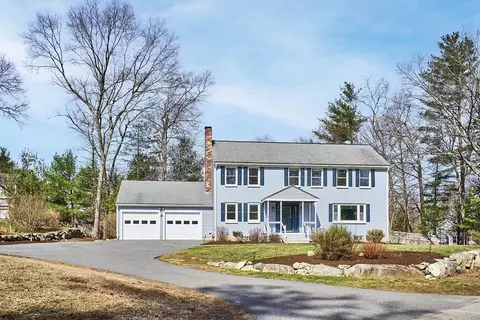1 Roosevelt Dr, Acton, MA 01720