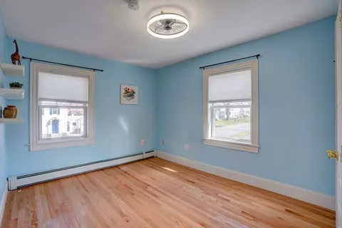 Bedroom - 43 Coolidge Ave, Weymouth, MA 02188 photo 3 of 5