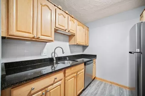 16 Winter St #13C, Waltham, MA 02451