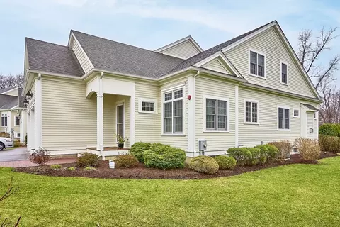 46 Northwood Dr #46, Sudbury, MA 01776