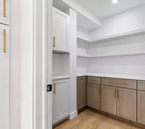 62 Deering St, Reading, MA 01867 photo 11