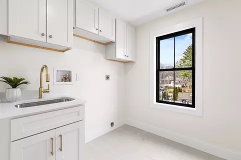 62 Deering St, Reading, MA 01867 photo 30