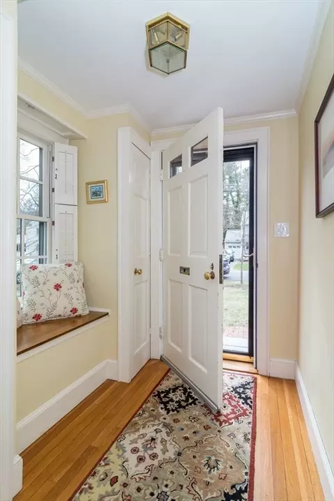 77 Parker Rd, Wellesley, MA 02482 photo 4