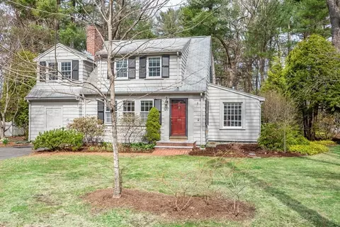 77 Parker Rd, Wellesley, MA 02482 photo 2