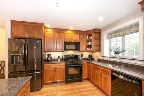 21 Maple Ln #21, Marshfield, MA 02050 photo 2