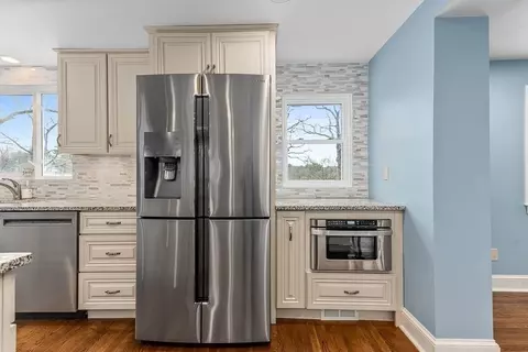 67 S Gate St, Dedham, MA 02026 photo 8