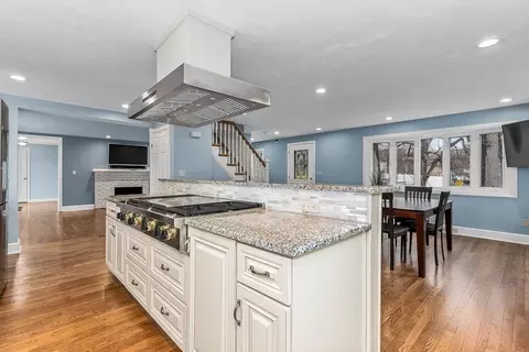 67 S Gate St, Dedham, MA 02026 photo 4