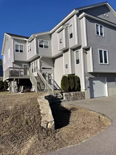 404 Old Bridge Ln #404, Bellingham, MA 02019