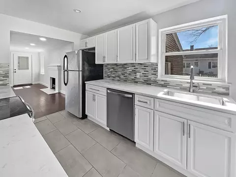 13 Victor Ave, Worcester, MA 01603 photo 13