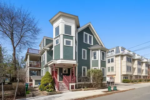 273 Walden St #3, Cambridge, MA 02138