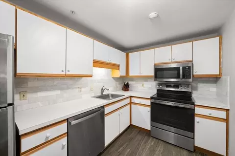 26 Fuller Rd #4, Foxboro, MA 02035 photo 14