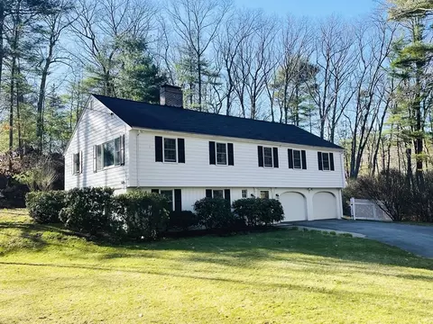 19 Hickory Hill Rd, Wayland, MA 01778