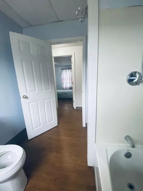 Bath - 76 Constellation Rd, Marshfield, MA 02050 photo 1 of 1