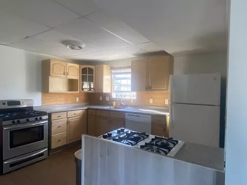 Kitchen - 76 Constellation Rd, Marshfield, MA 02050 photo 3 of 3