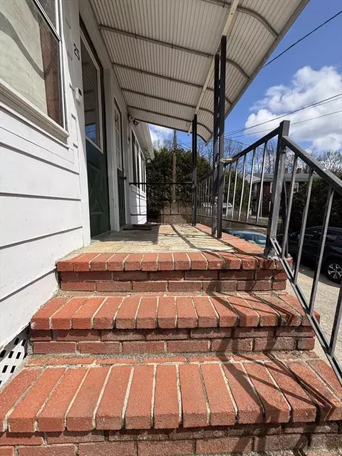 Exterior - 27 Cedar St, Barre, MA 01005 photo 2 of 3