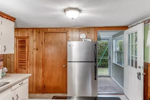 27 Jordan St, Springfield, MA 01129 photo 10