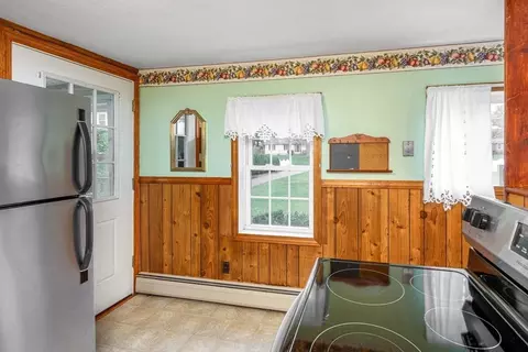 27 Jordan St, Springfield, MA 01129 photo 11