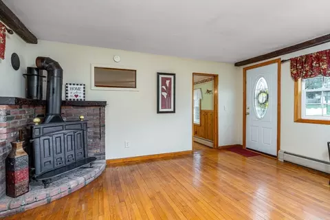 27 Jordan St, Springfield, MA 01129 photo 17