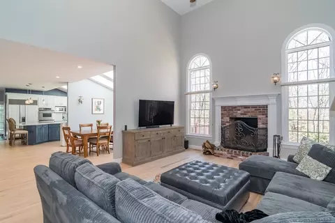 Living - 3 Chieftain Ln, Natick, MA 01760 photo 1 of 3