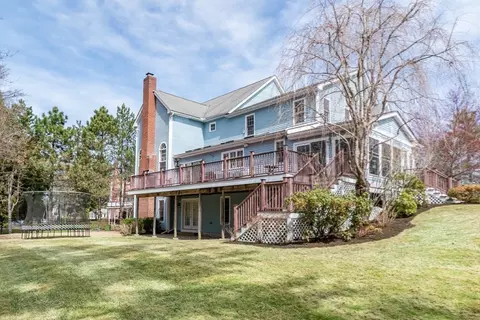 Exterior - 3 Chieftain Ln, Natick, MA 01760 photo 4 of 6