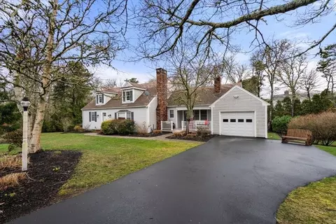 17 Joshua Jethro Rd, Harwich, MA 02645
