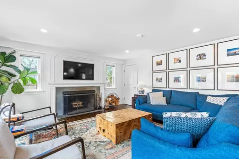 3 Pine Plain Rd, Wellesley, MA 02481 photo 9