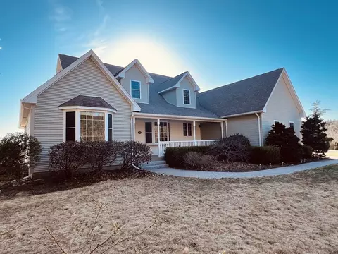 205 Munsell St, Belchertown, MA 01007