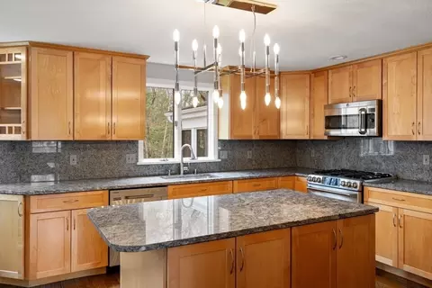 11 Elizabeth St, Canton, MA 02021 photo 15