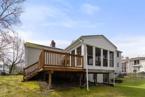 11 Elizabeth St, Canton, MA 02021 photo 4