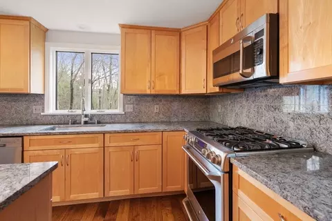 11 Elizabeth St, Canton, MA 02021 photo 17
