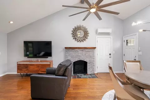 11 Elizabeth St, Canton, MA 02021 photo 6