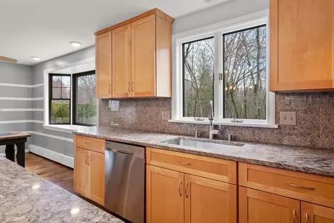 11 Elizabeth St, Canton, MA 02021 photo 16