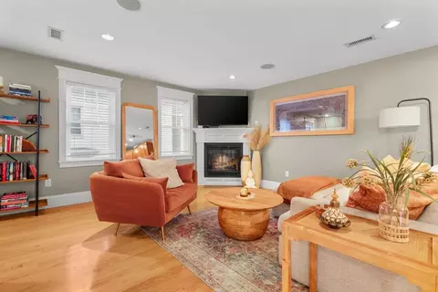 177 Bowen #2, Boston, MA 02127