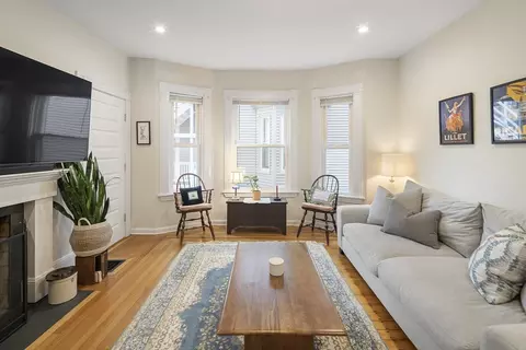 28 Thornley #1, Boston, MA 02125
