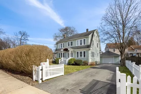 11 Beach St, Woburn, MA 01801