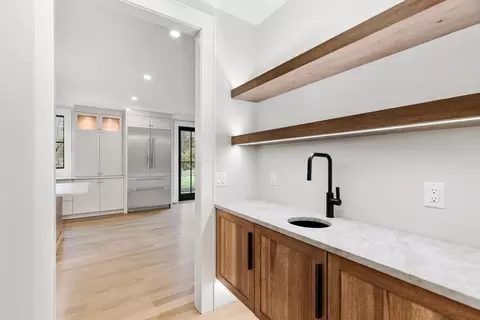 969 South St, Needham, MA 02492 photo 11
