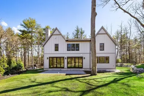 969 South St, Needham, MA 02492 photo 29