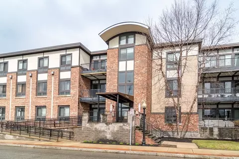 20 South Ave #108, Natick, MA 01760