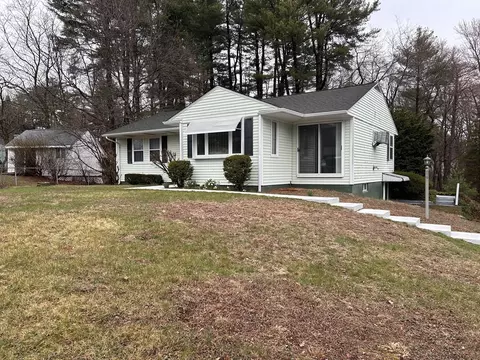 16 Treeland, Framingham, MA 01701