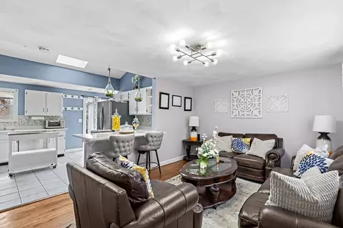 2 Freeman St, Berkley, MA 02779 photo 4