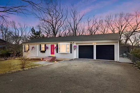 2 Freeman St, Berkley, MA 02779