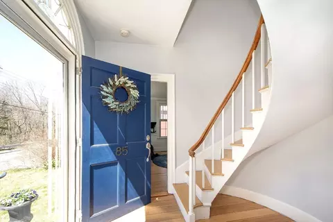 85 Main St, Kingston, MA 02364