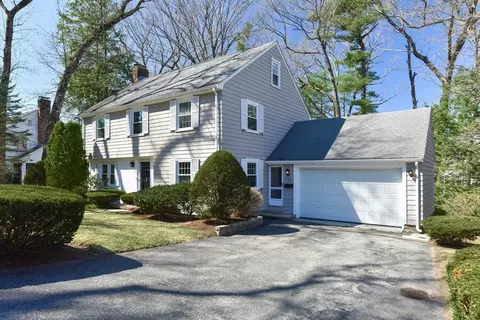 19 Orchard St, Wellesley, MA 02481
