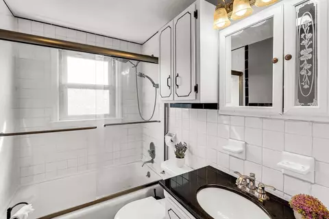 Bath - 16 Marble Rd, Sutton, MA 01590 photo 1 of 1
