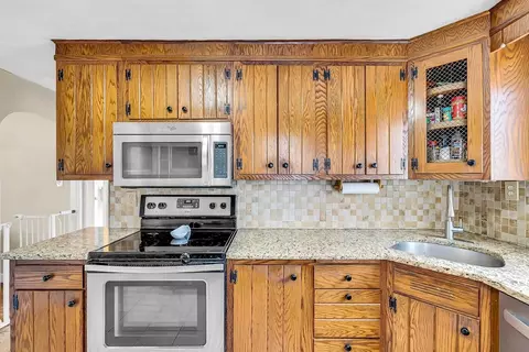 Kitchen - 16 Marble Rd, Sutton, MA 01590 photo 3 of 3