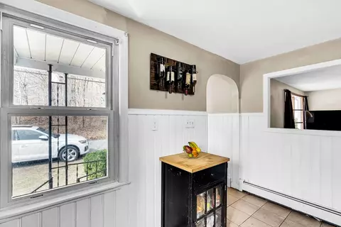 Entry Way - 16 Marble Rd, Sutton, MA 01590 photo 1 of 2