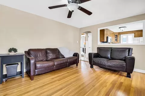Living - 16 Marble Rd, Sutton, MA 01590 photo 4 of 4