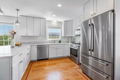 10 Allen Ct #3, Somerville, MA 02143